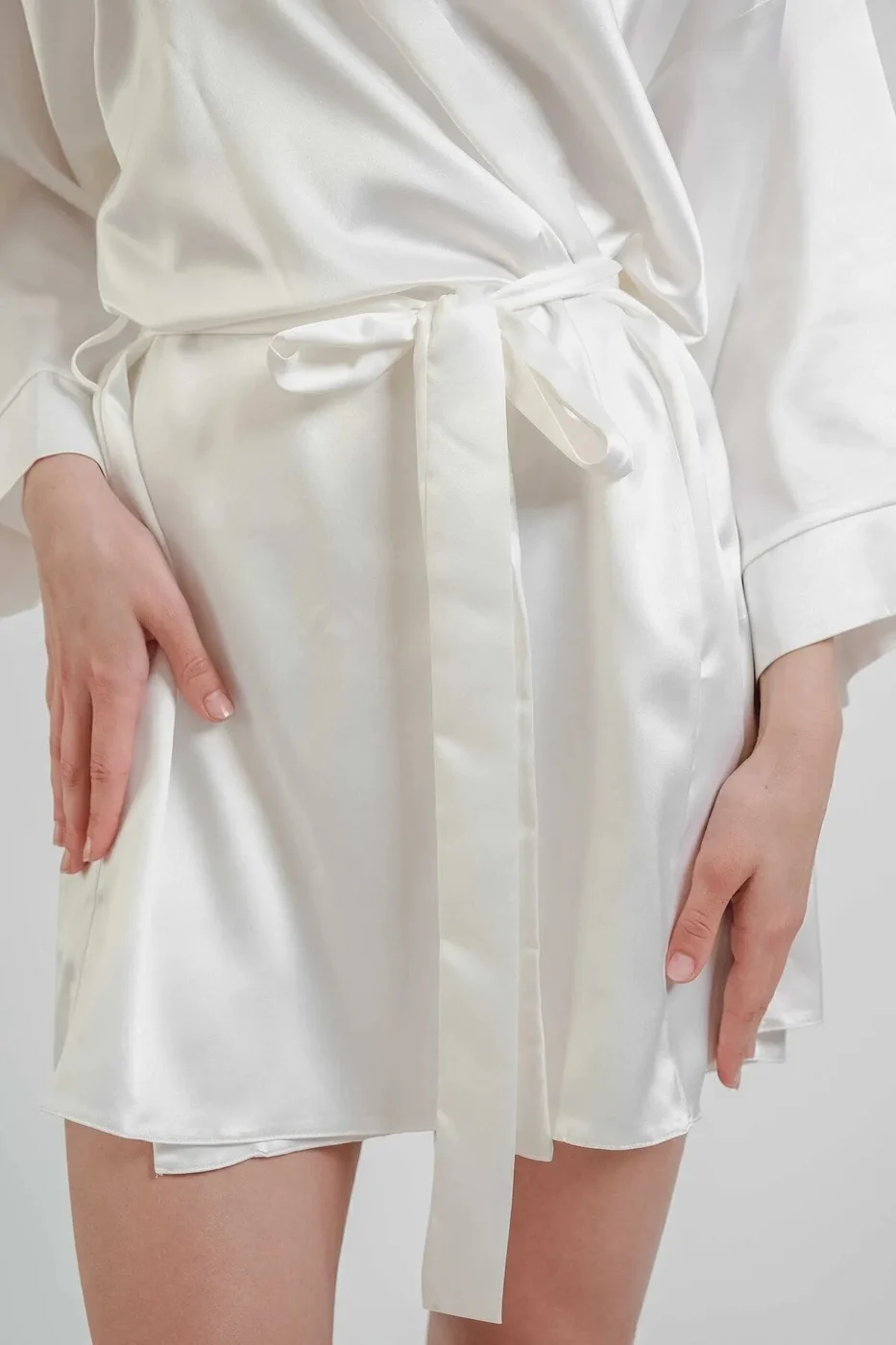 Kadın Gelin Beyaz Gümüş Mini Kuşaklı Şık Taşlı Bride Sabahlık gorsel 5