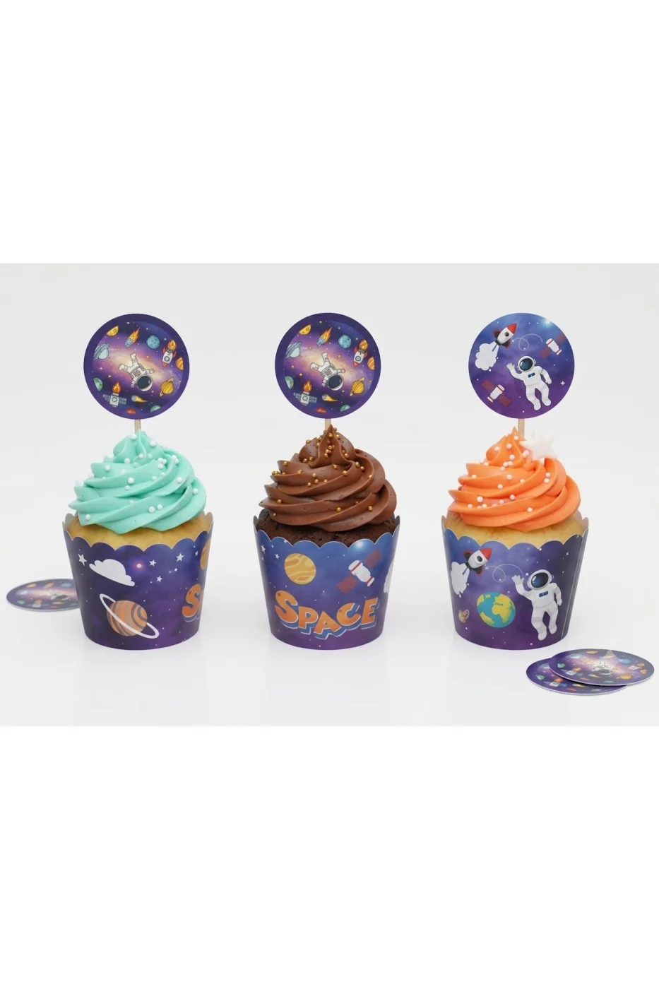Uzay Temalı Cupcake Kalıbı ve Kürdan Seti 16 Parça | 8 Cupcake Kalıbı + 8 Uzay Cupcake Süsü | Astronot Roket Doğum Günü Parti Süsleri gorsel 6