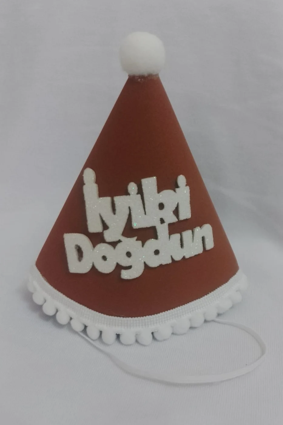 Kukuleta İyiki Doğdun Kahve Üzeri Beyaz Yazılı Doğum Günü Şapkası Mini Boy 13*13CM gorsel 2