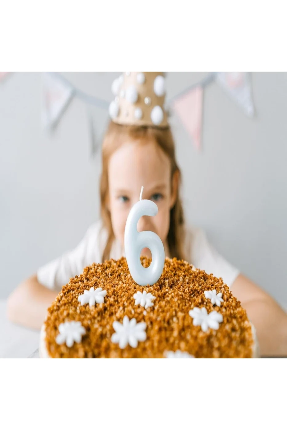 6 YAŞ PARLAK İNCİ BEYAZI ŞIK MUM 12 CM gorsel 3