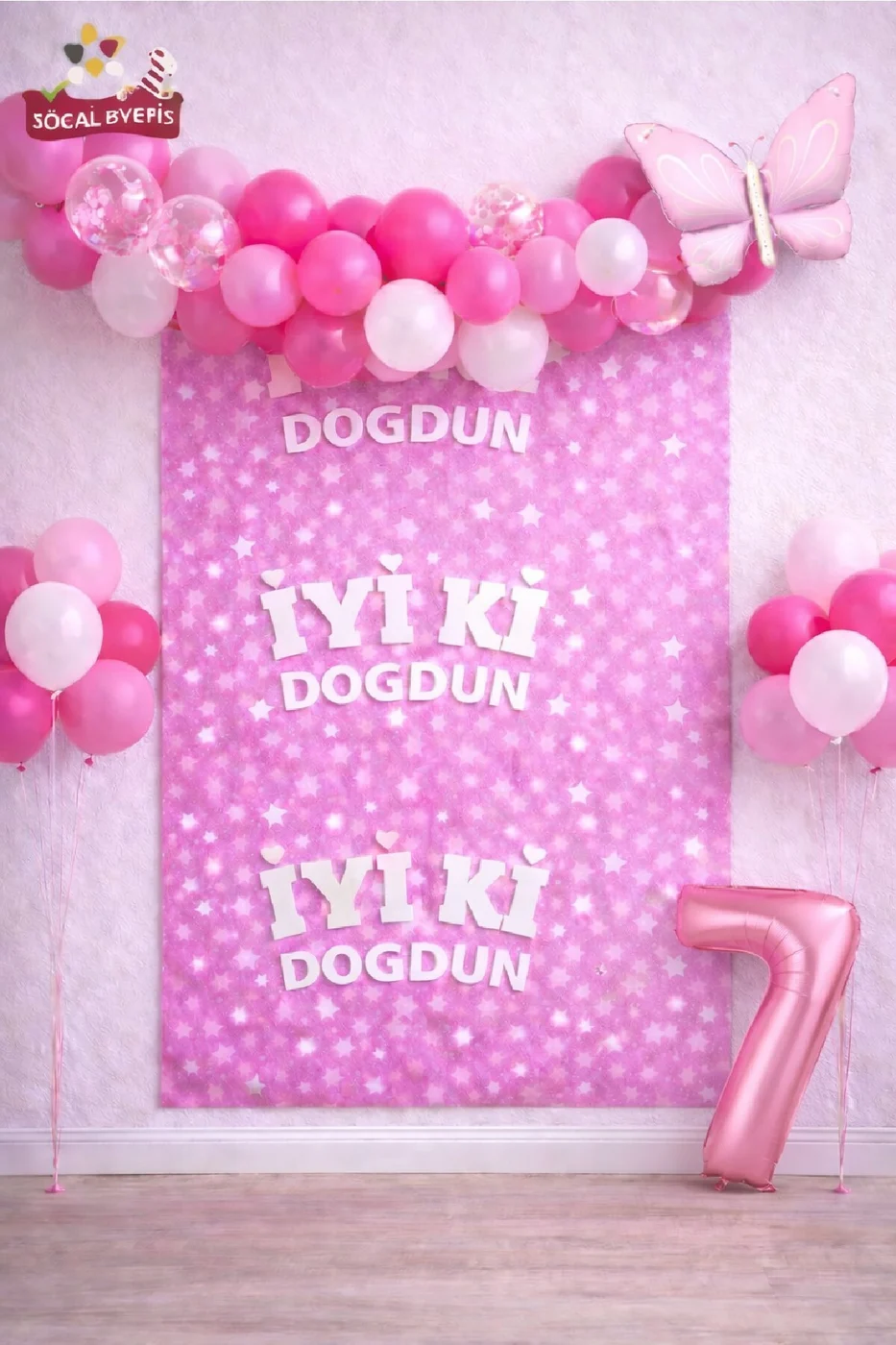Retro Kelebekli Pembe Yaş Balonlu İyi Ki Doğdun Baskılı Arkafon Doğum Günü Parti Seti Süsü